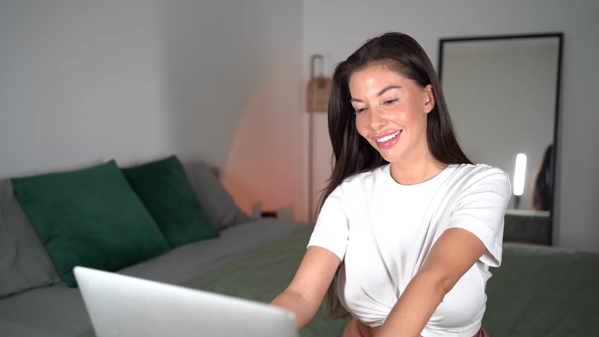 Gallery image thumbnail from Dorothea_'s myfreecams stream on, 06/03/2025, 21:41 image 10 of 20