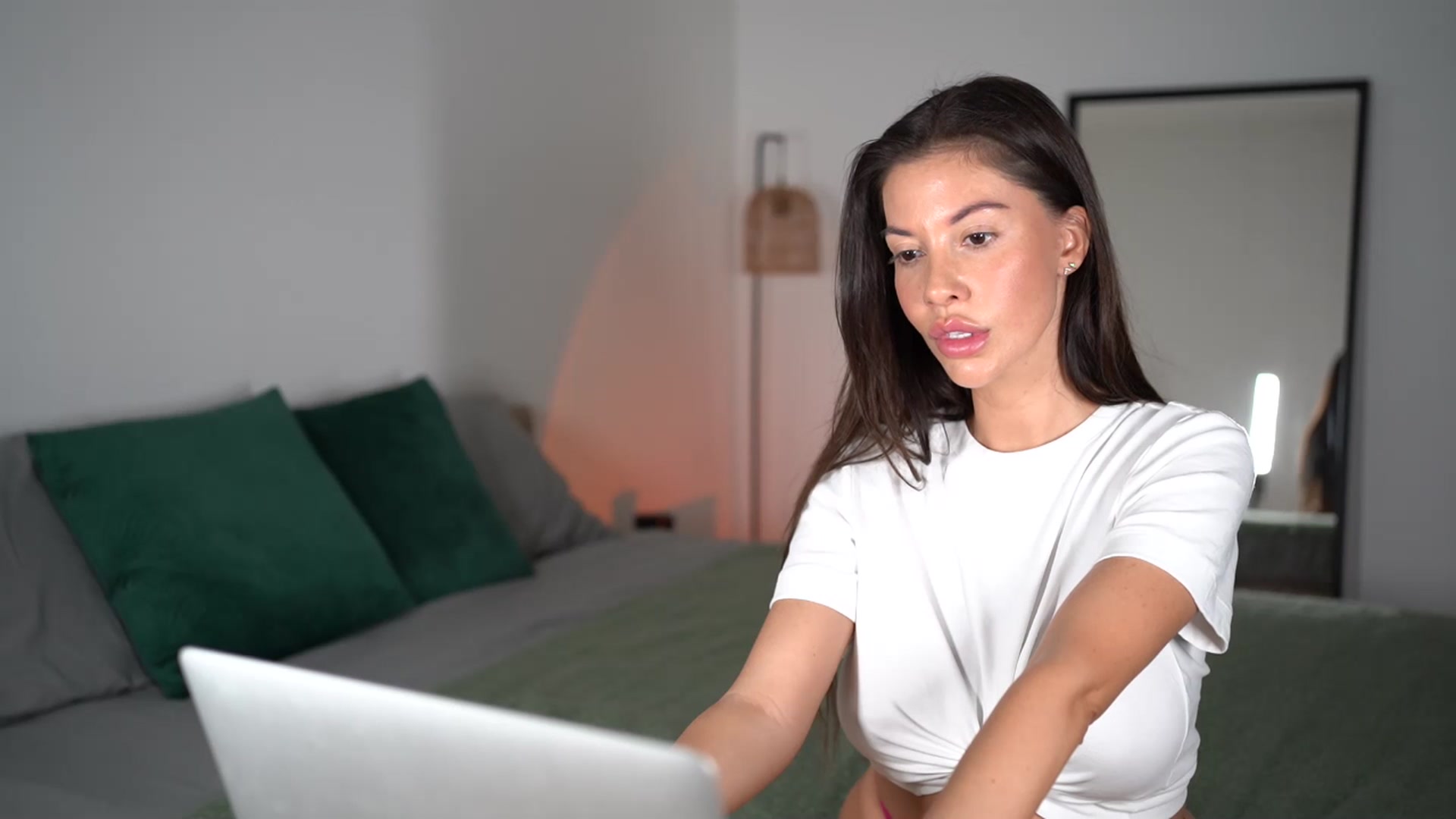 Gallery image thumbnail from Dorothea_'s myfreecams stream on, 06/03/2025, 21:41 image 12 of 20