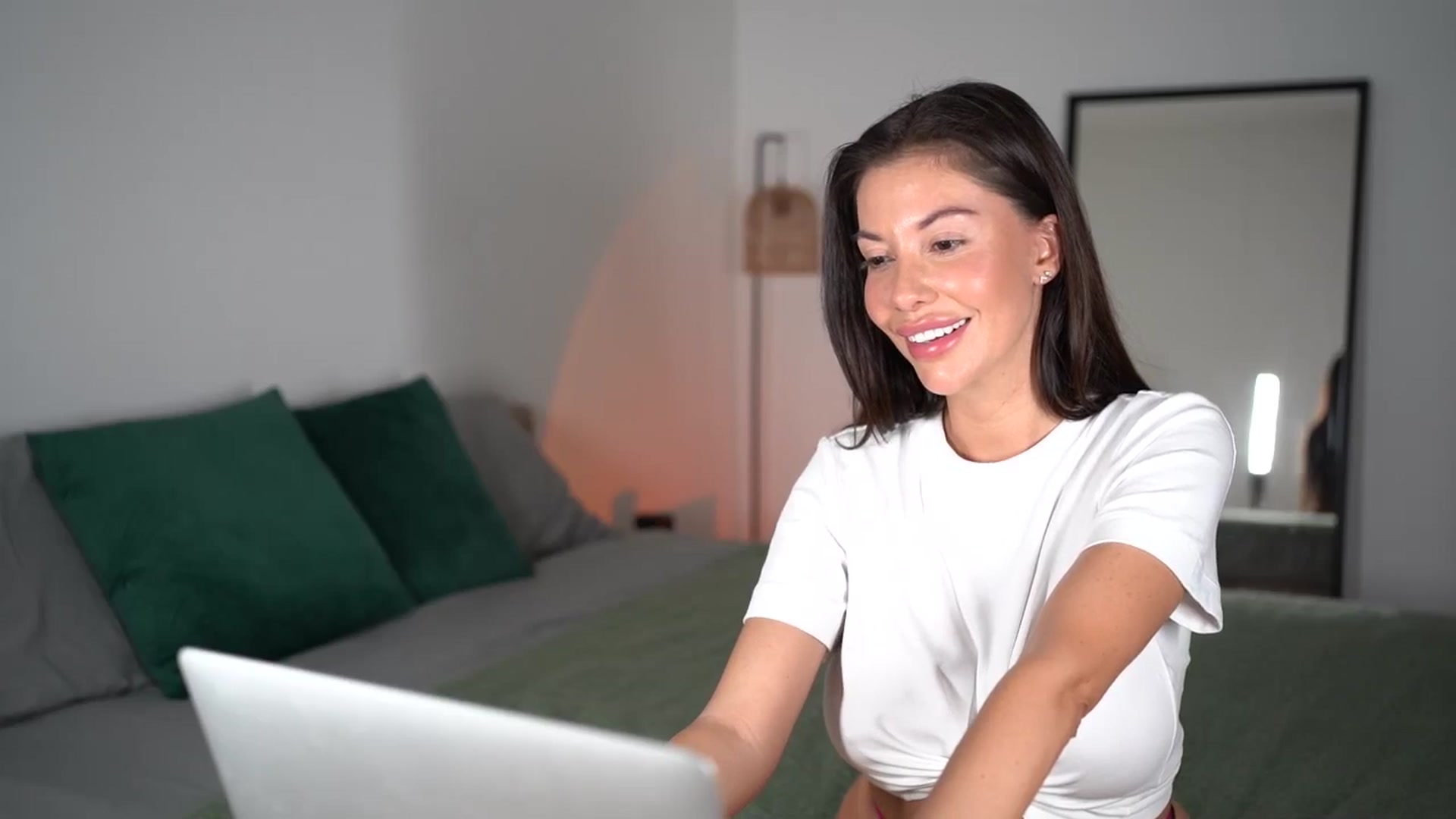Gallery image thumbnail from Dorothea_'s myfreecams stream on, 06/03/2025, 21:41 image 13 of 20