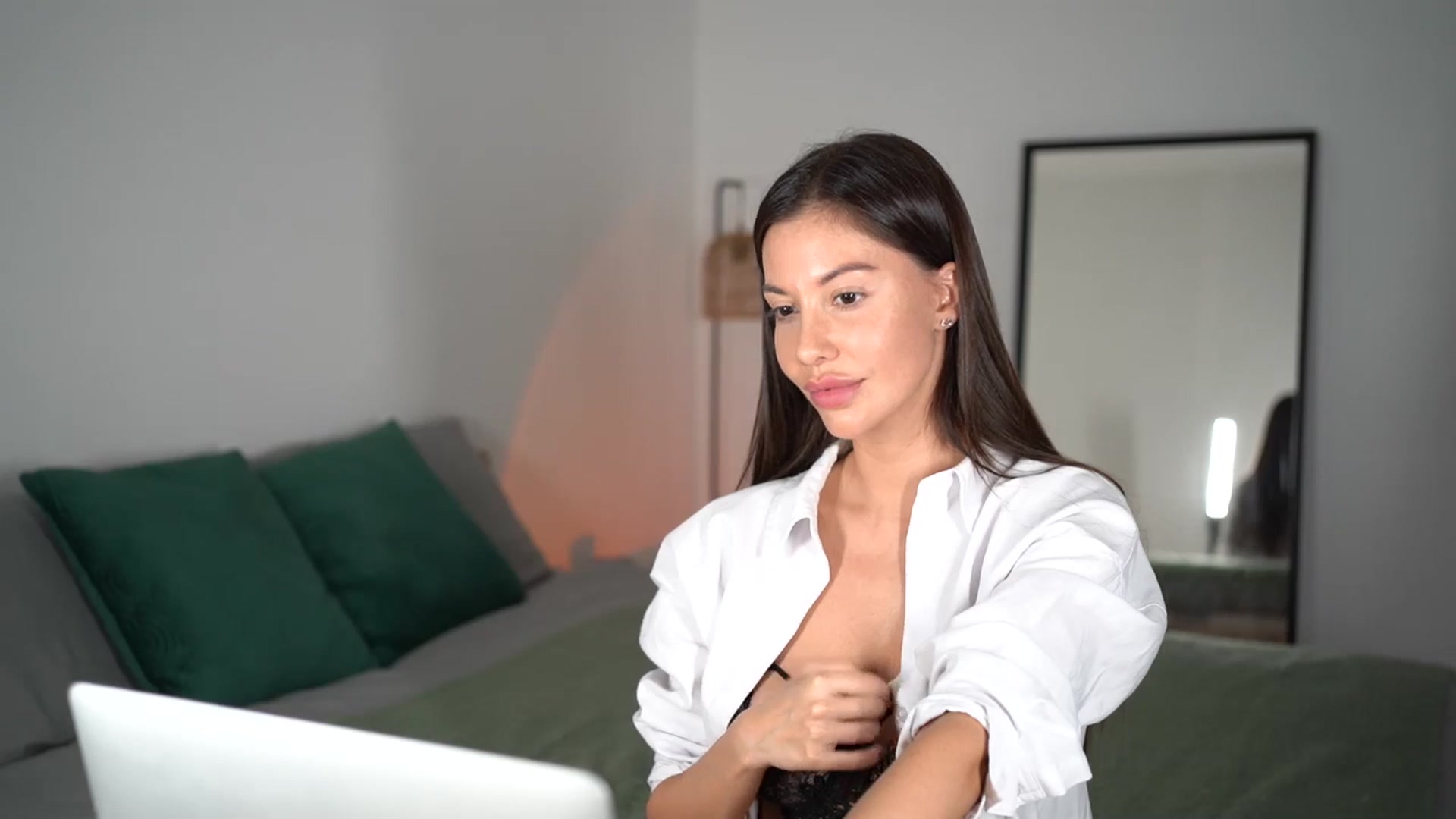 Gallery image thumbnail from Dorothea_'s myfreecams stream on, 06/05/2025, 12:26 image 17 of 20