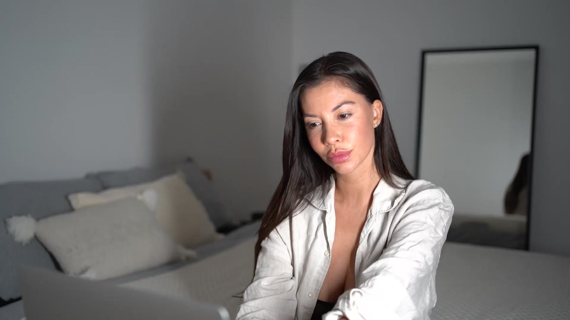 Gallery image thumbnail from Dorothea_'s myfreecams stream on, 07/20/2025, 21:22 image 4 of 20