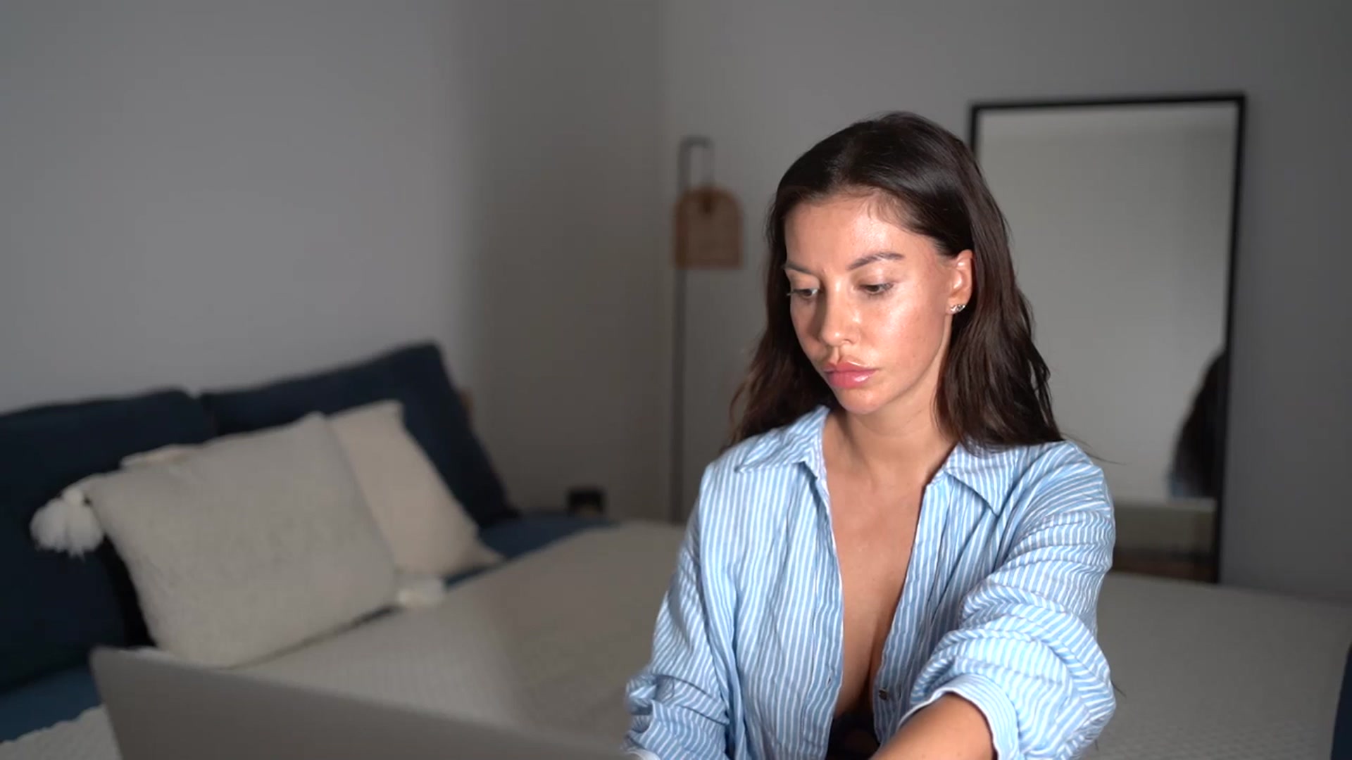 Gallery image thumbnail from Dorothea_'s myfreecams stream on, 07/27/2025, 20:38 image 9 of 20
