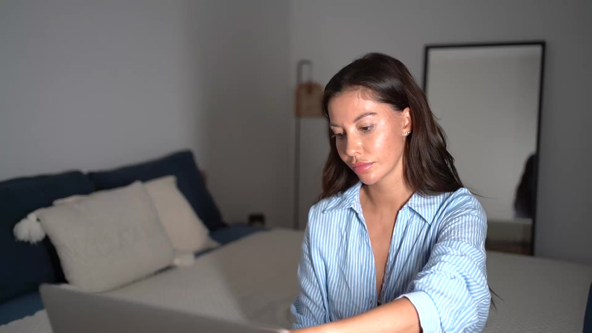 Gallery image thumbnail from Dorothea_'s myfreecams stream on, 07/27/2025, 20:38 image 7 of 20