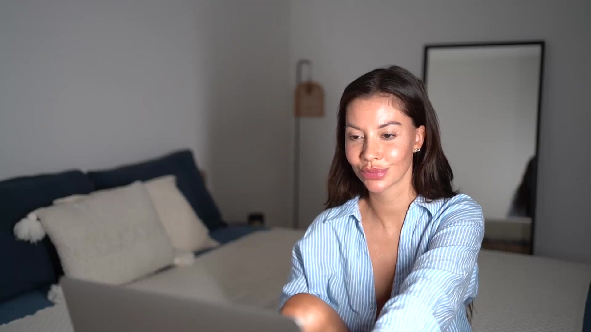 Gallery image thumbnail from Dorothea_'s myfreecams stream on, 07/27/2025, 20:58 image 8 of 20