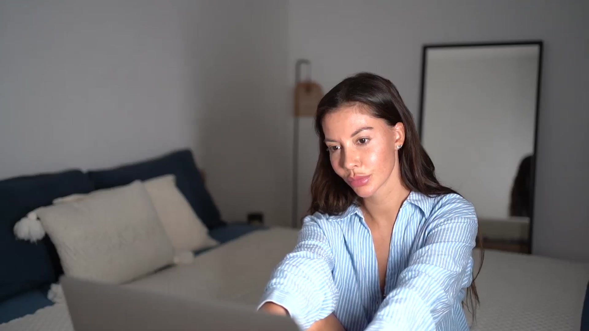 Gallery image thumbnail from Dorothea_'s myfreecams stream on, 07/27/2025, 20:58 image 17 of 20