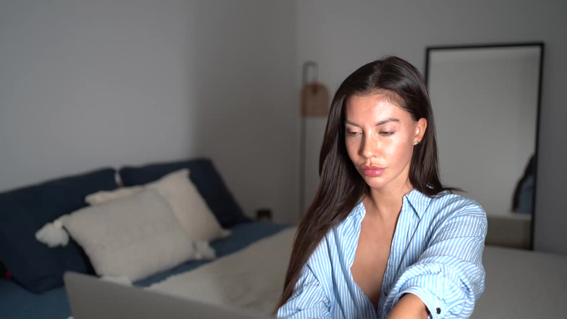 Gallery image thumbnail from Dorothea_'s myfreecams stream on, 07/30/2025, 20:35 image 14 of 20
