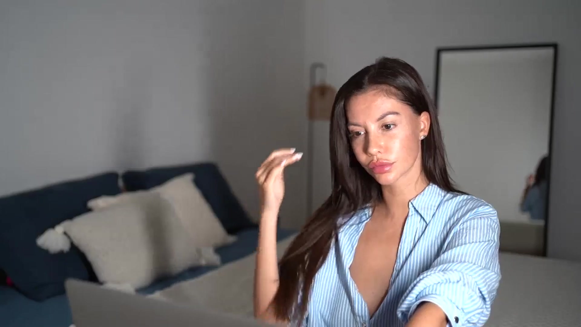 Gallery image thumbnail from Dorothea_'s myfreecams stream on, 07/30/2025, 20:35 image 8 of 20