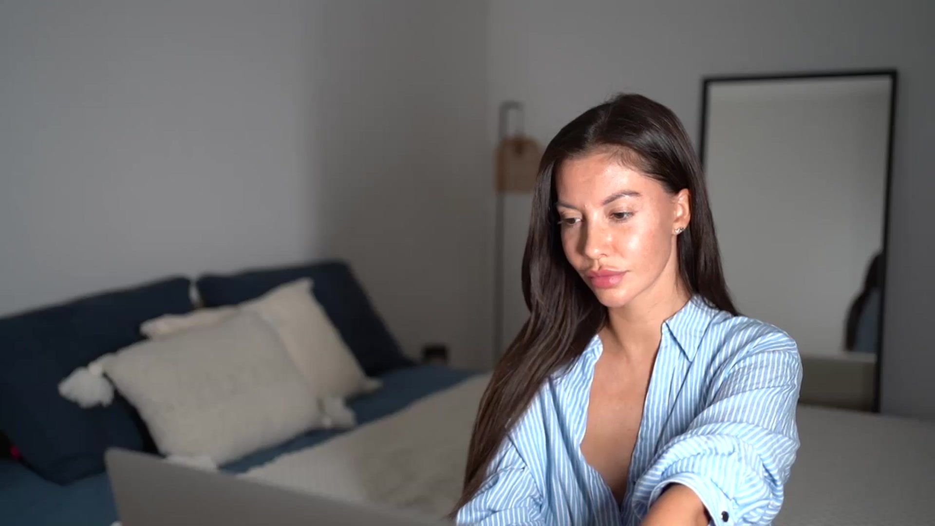 Gallery image thumbnail from Dorothea_'s myfreecams stream on, 07/30/2025, 20:35 image 16 of 20