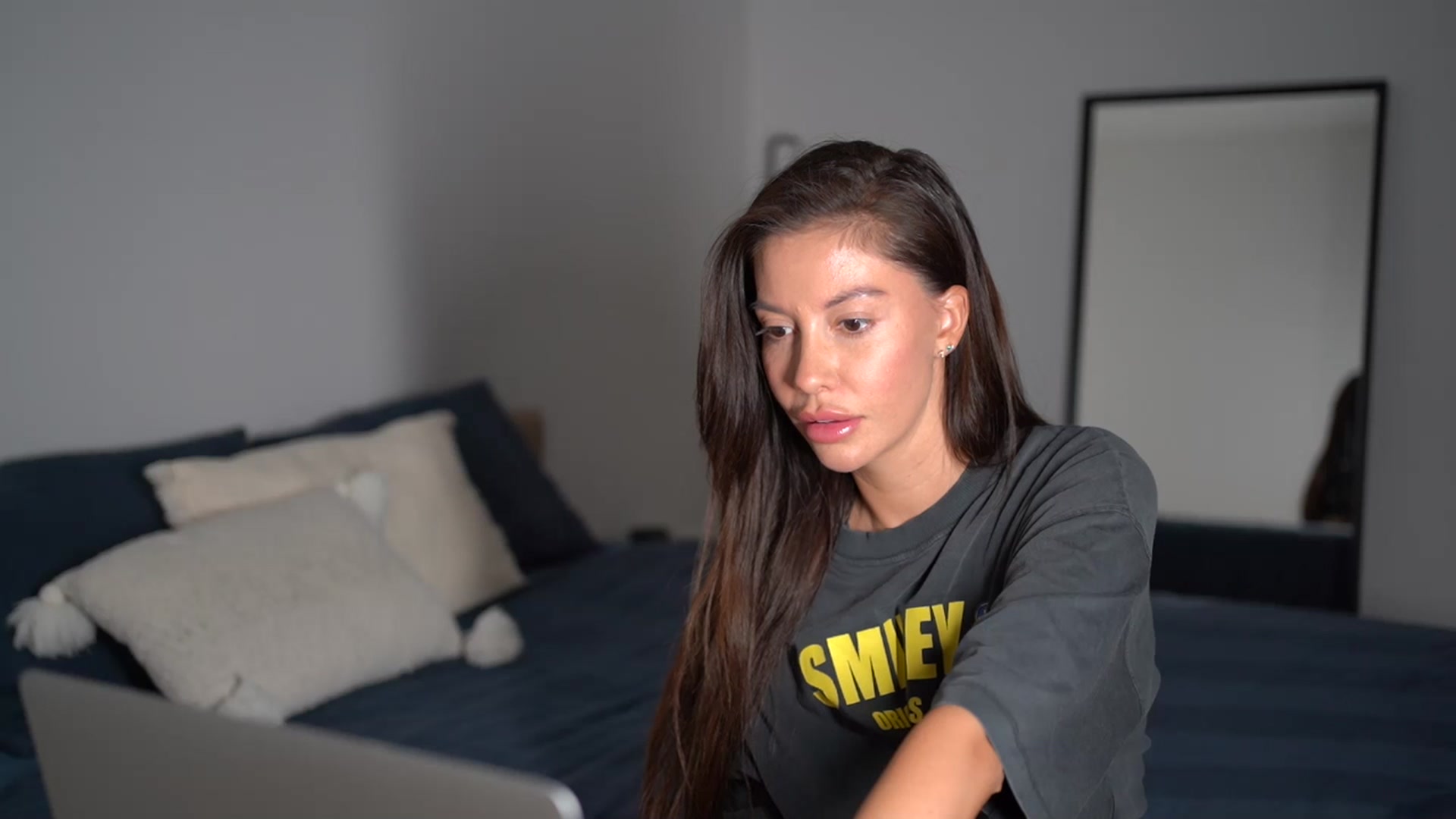 Gallery image thumbnail from Dorothea_'s myfreecams stream on, 08/04/2025, 21:08 image 11 of 20