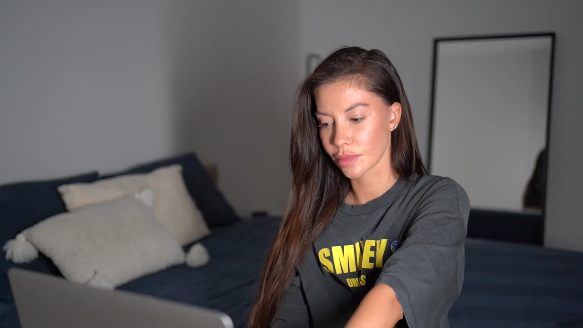 Gallery image thumbnail from Dorothea_'s myfreecams stream on, 08/04/2025, 21:08 image 10 of 20