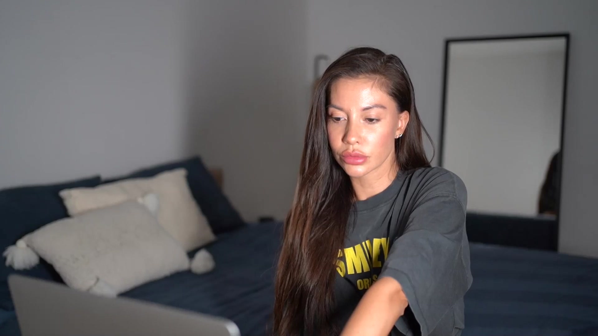 Gallery image thumbnail from Dorothea_'s myfreecams stream on, 08/04/2025, 21:08 image 5 of 20