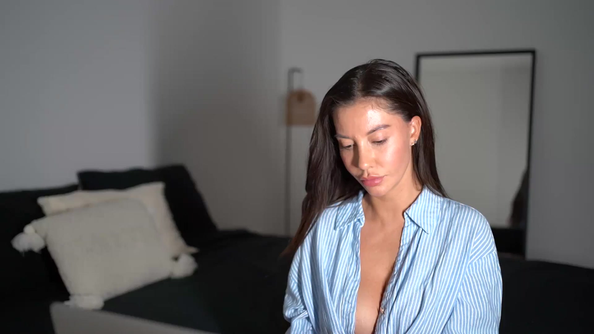 Gallery image thumbnail from Dorothea_'s myfreecams stream on, 08/06/2025, 20:52 image 18 of 20