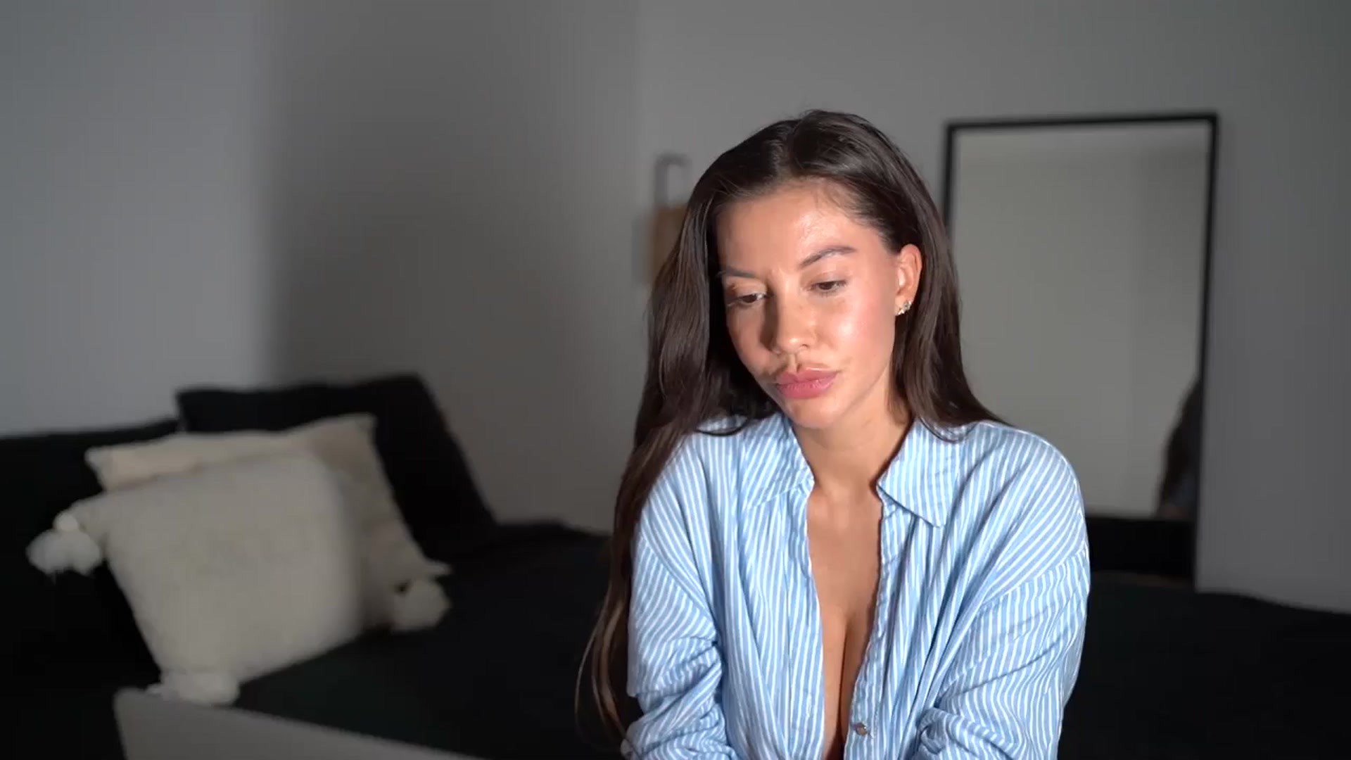 Gallery image thumbnail from Dorothea_'s myfreecams stream on, 08/06/2025, 20:52 image 19 of 20