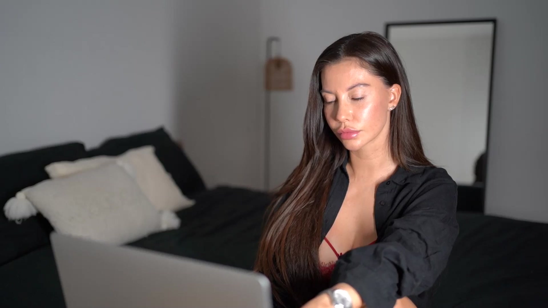 Gallery image thumbnail from Dorothea_'s myfreecams stream on, 08/12/2025, 21:21 image 14 of 20