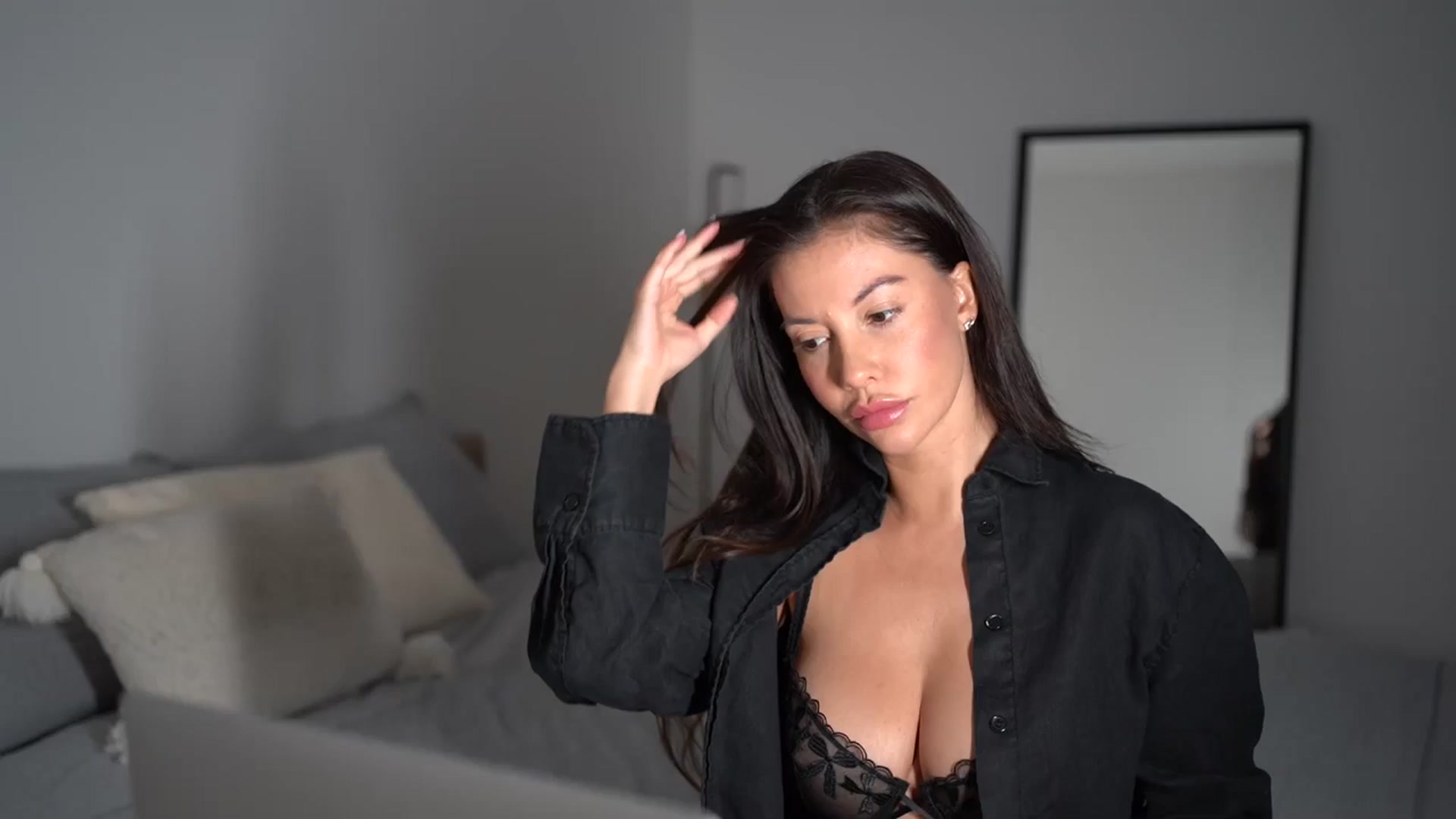 Gallery image thumbnail from Dorothea_'s myfreecams stream on, 08/17/2025, 21:55 image 1 of 20