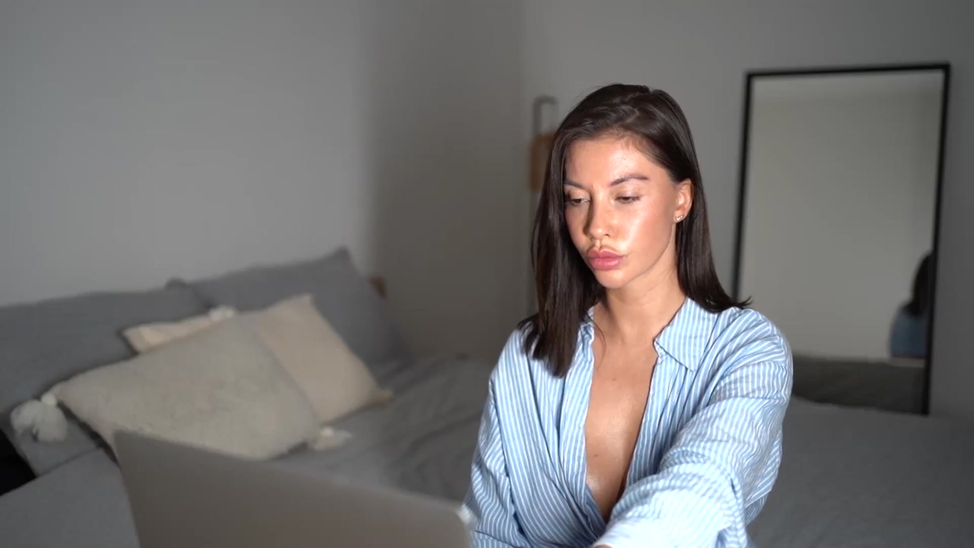 Gallery image thumbnail from Dorothea_'s myfreecams stream on, 08/21/2025, 21:41 image 13 of 20