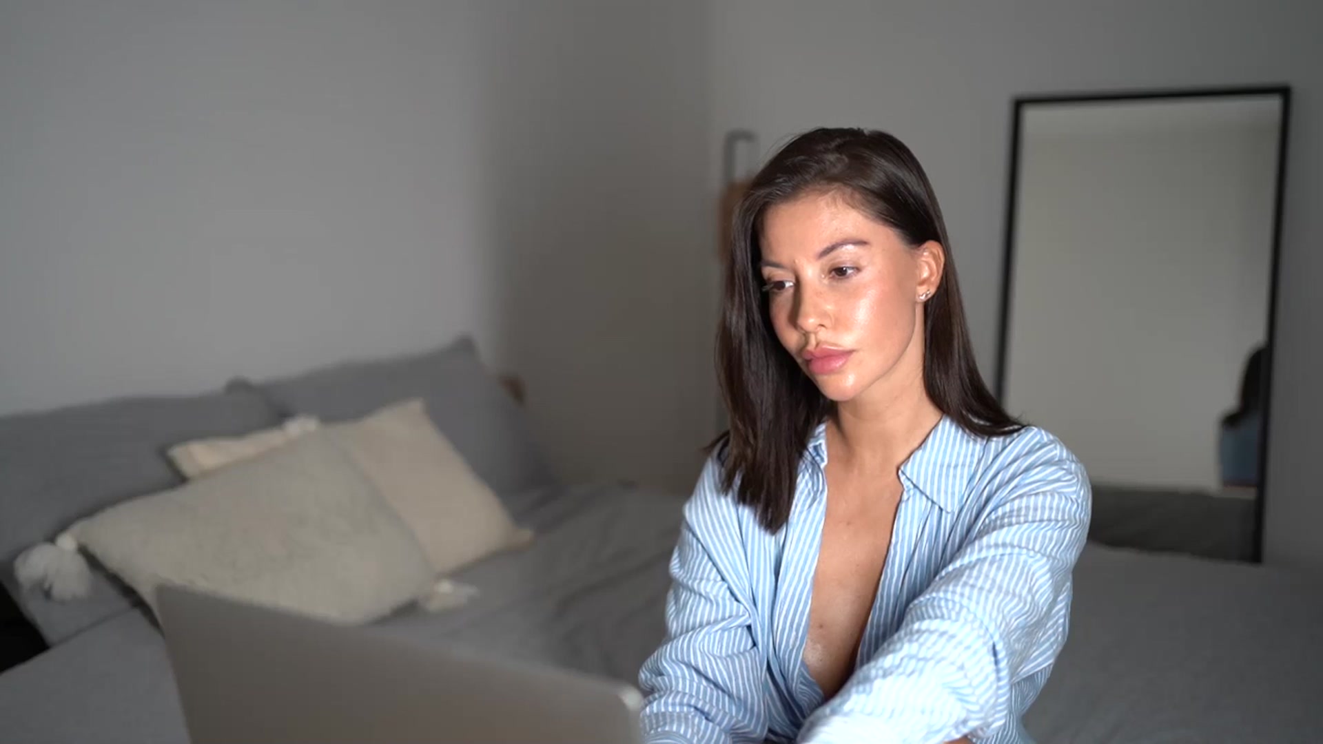 Gallery image thumbnail from Dorothea_'s myfreecams stream on, 08/21/2025, 21:41 image 10 of 20