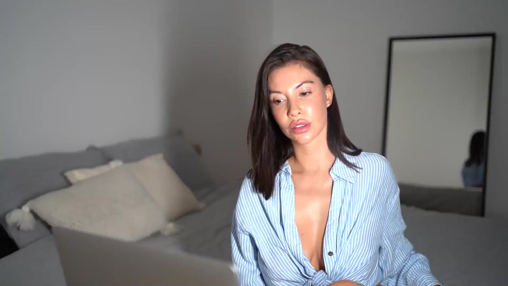 Gallery image thumbnail from Dorothea_'s myfreecams stream on, 08/21/2025, 21:41 image 12 of 20