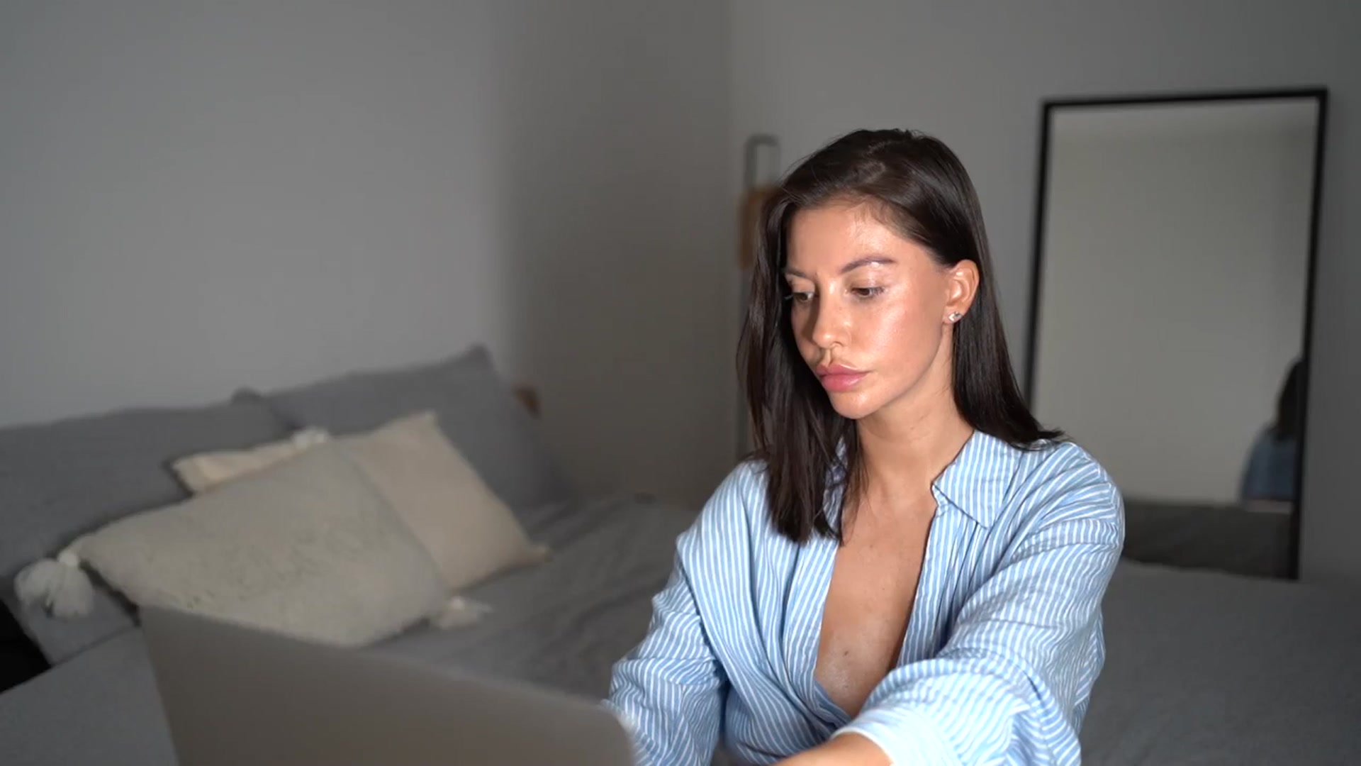 Gallery image thumbnail from Dorothea_'s myfreecams stream on, 08/21/2025, 21:41 image 20 of 20