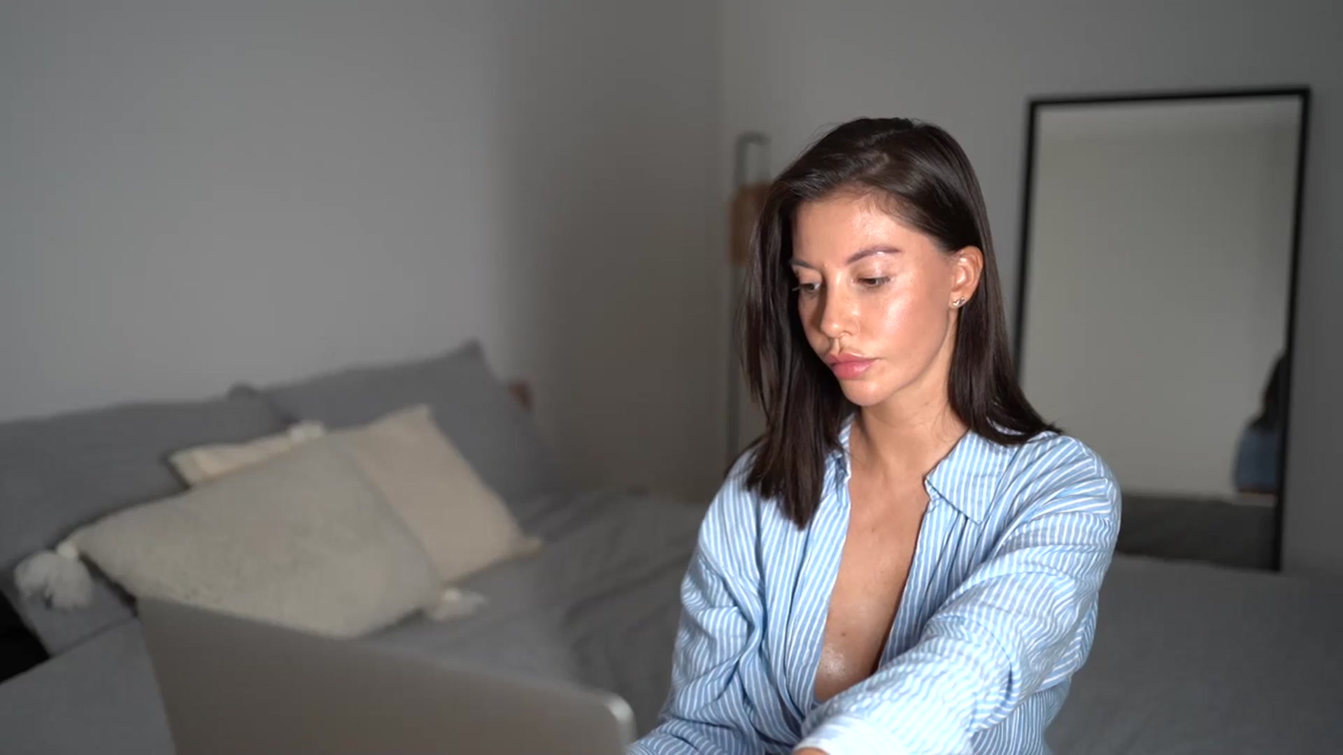 Gallery image thumbnail from Dorothea_'s myfreecams stream on, 08/21/2025, 21:41 image 5 of 20