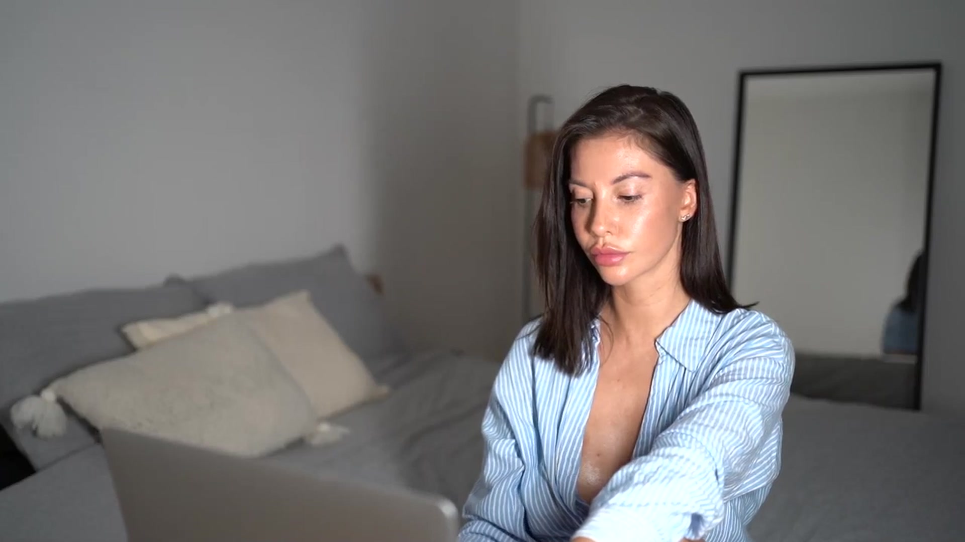 Gallery image thumbnail from Dorothea_'s myfreecams stream on, 08/21/2025, 21:41 image 7 of 20
