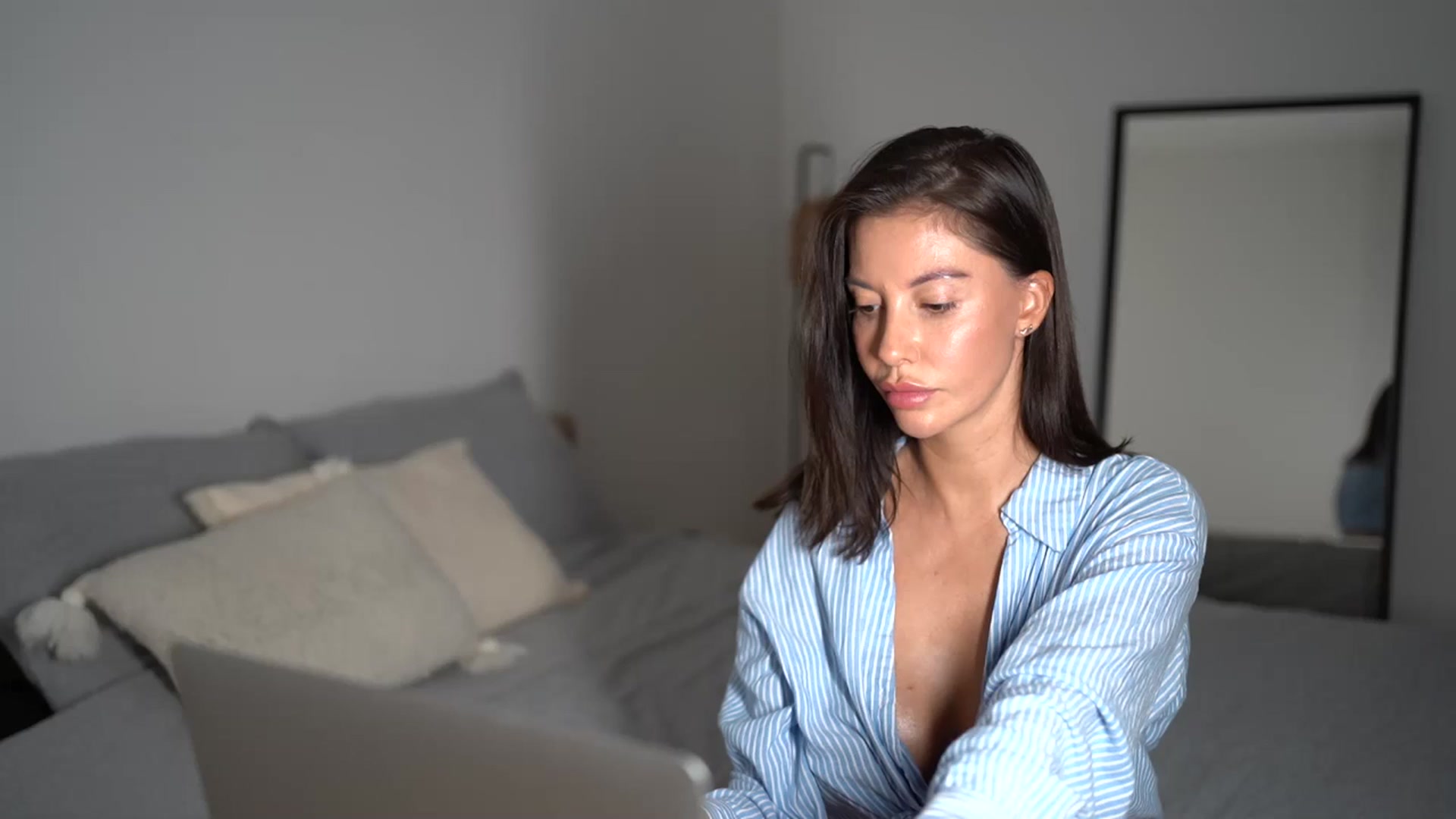 Gallery image thumbnail from Dorothea_'s myfreecams stream on, 08/21/2025, 21:41 image 1 of 20