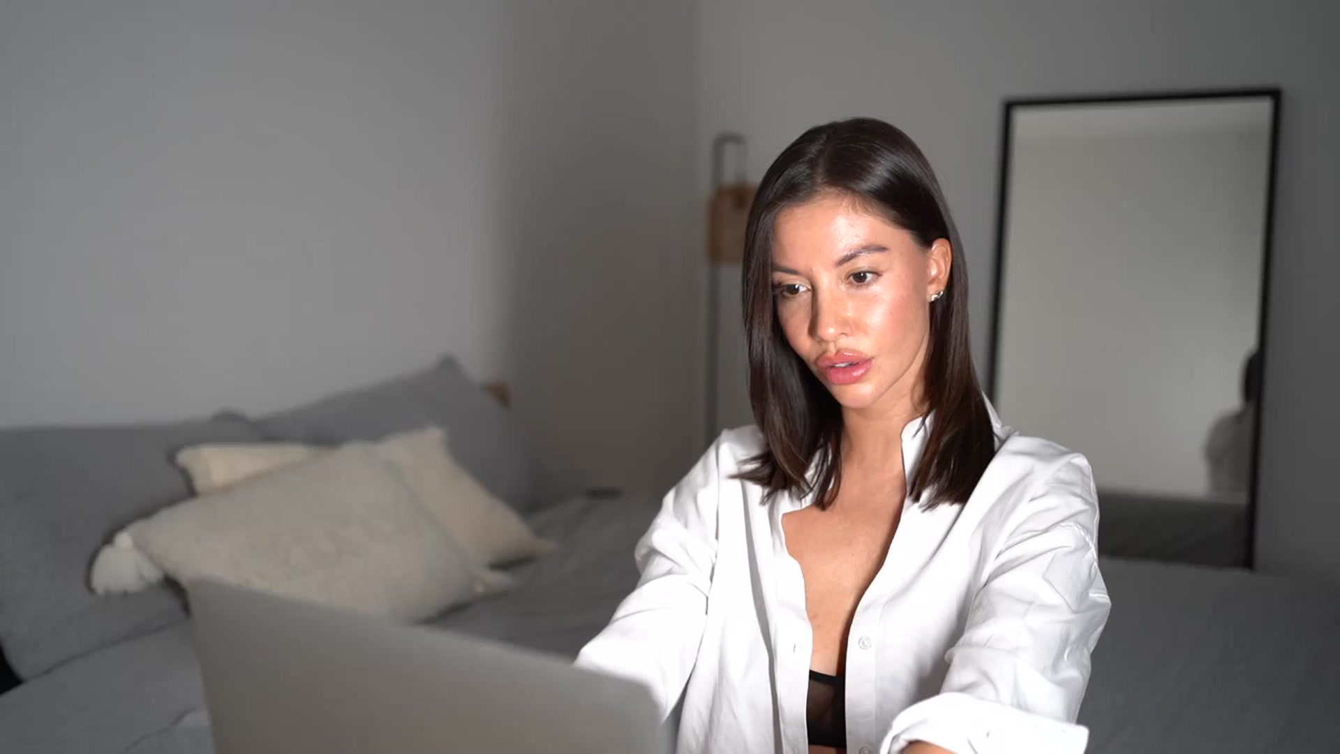 Gallery image thumbnail from Dorothea_'s myfreecams stream on, 08/27/2025, 21:44 image 18 of 20