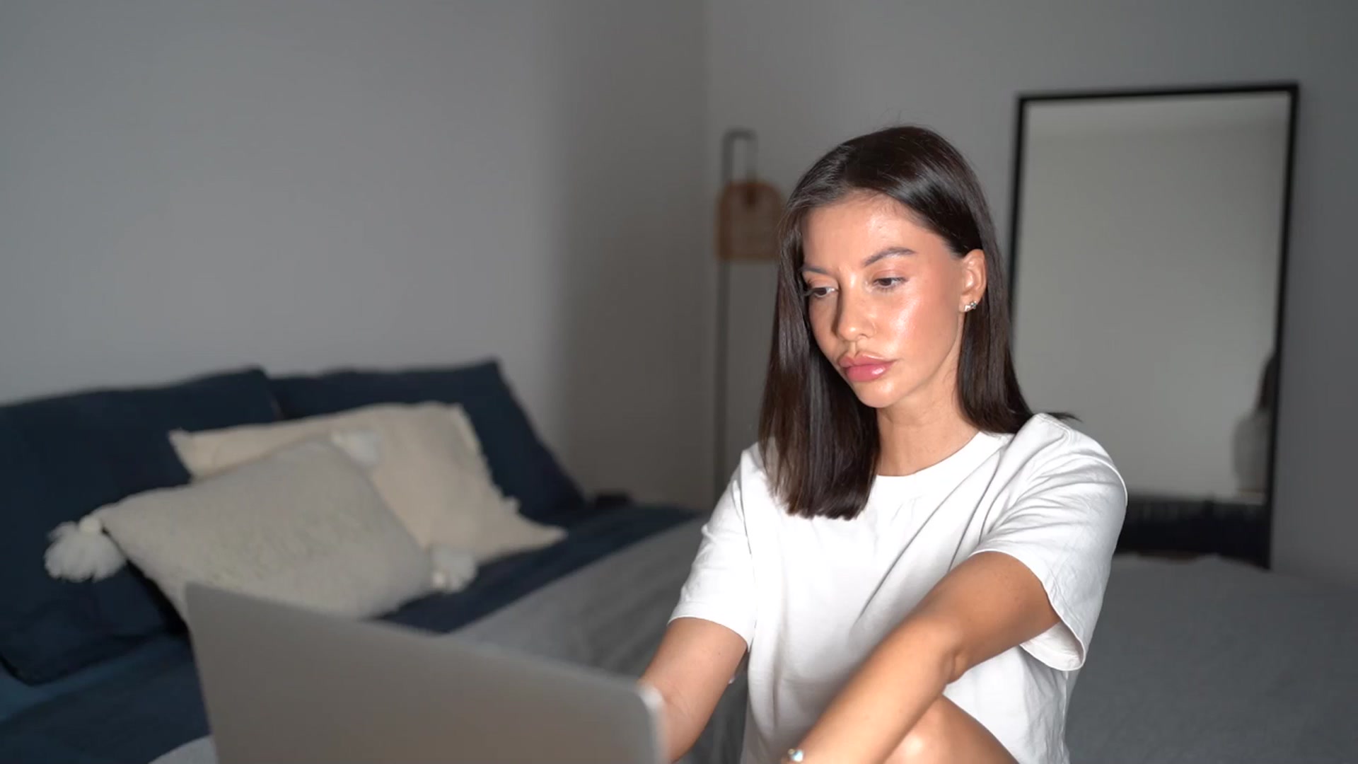 Gallery image thumbnail from Dorothea_'s myfreecams stream on, 08/31/2025, 21:49 image 18 of 20