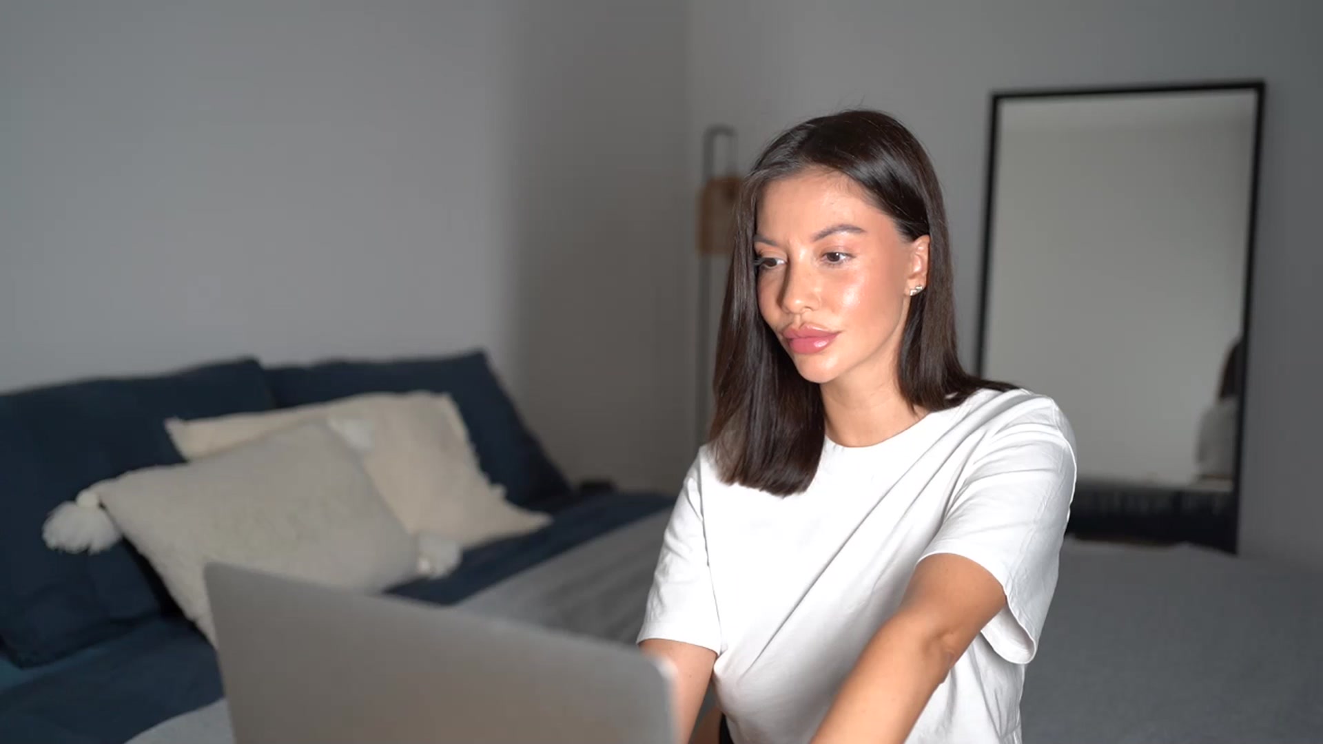 Gallery image thumbnail from Dorothea_'s myfreecams stream on, 08/31/2025, 21:49 image 9 of 20