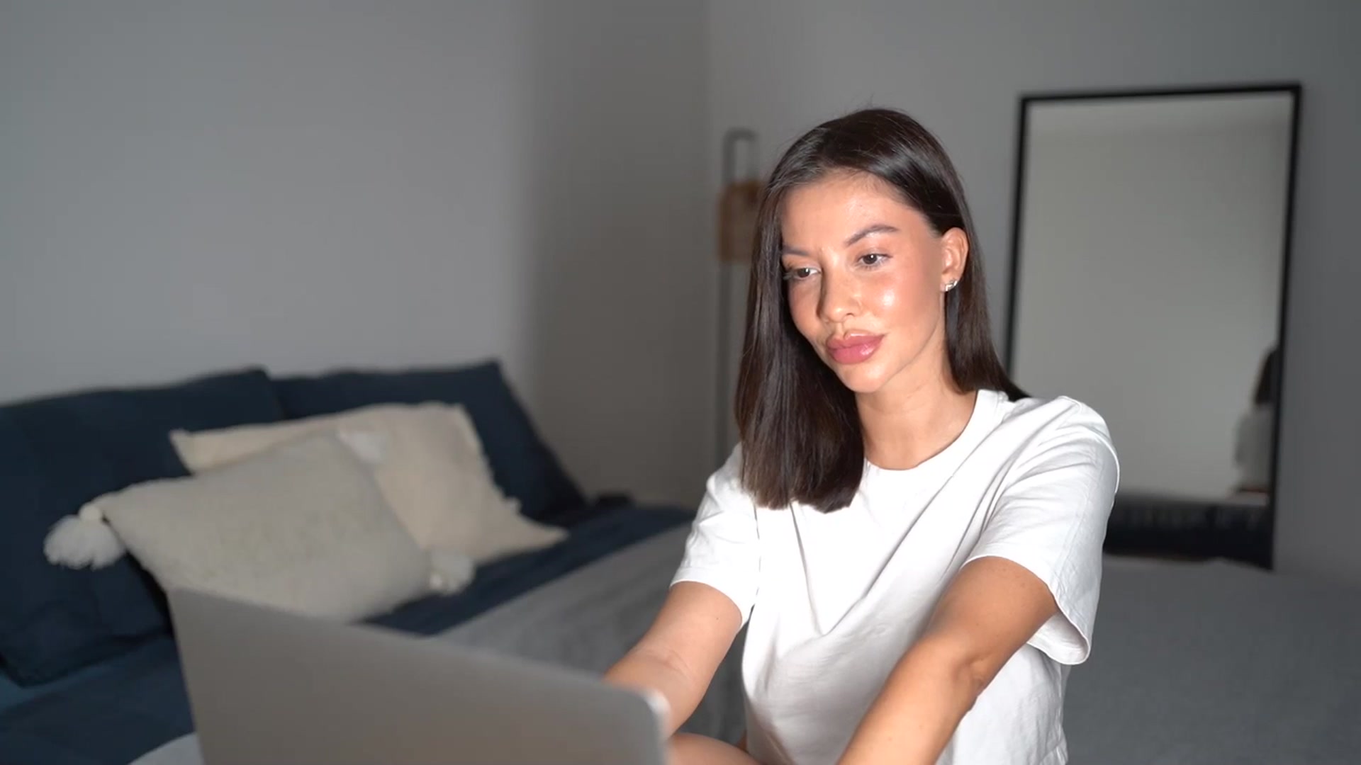 Gallery image thumbnail from Dorothea_'s myfreecams stream on, 08/31/2025, 21:49 image 5 of 20