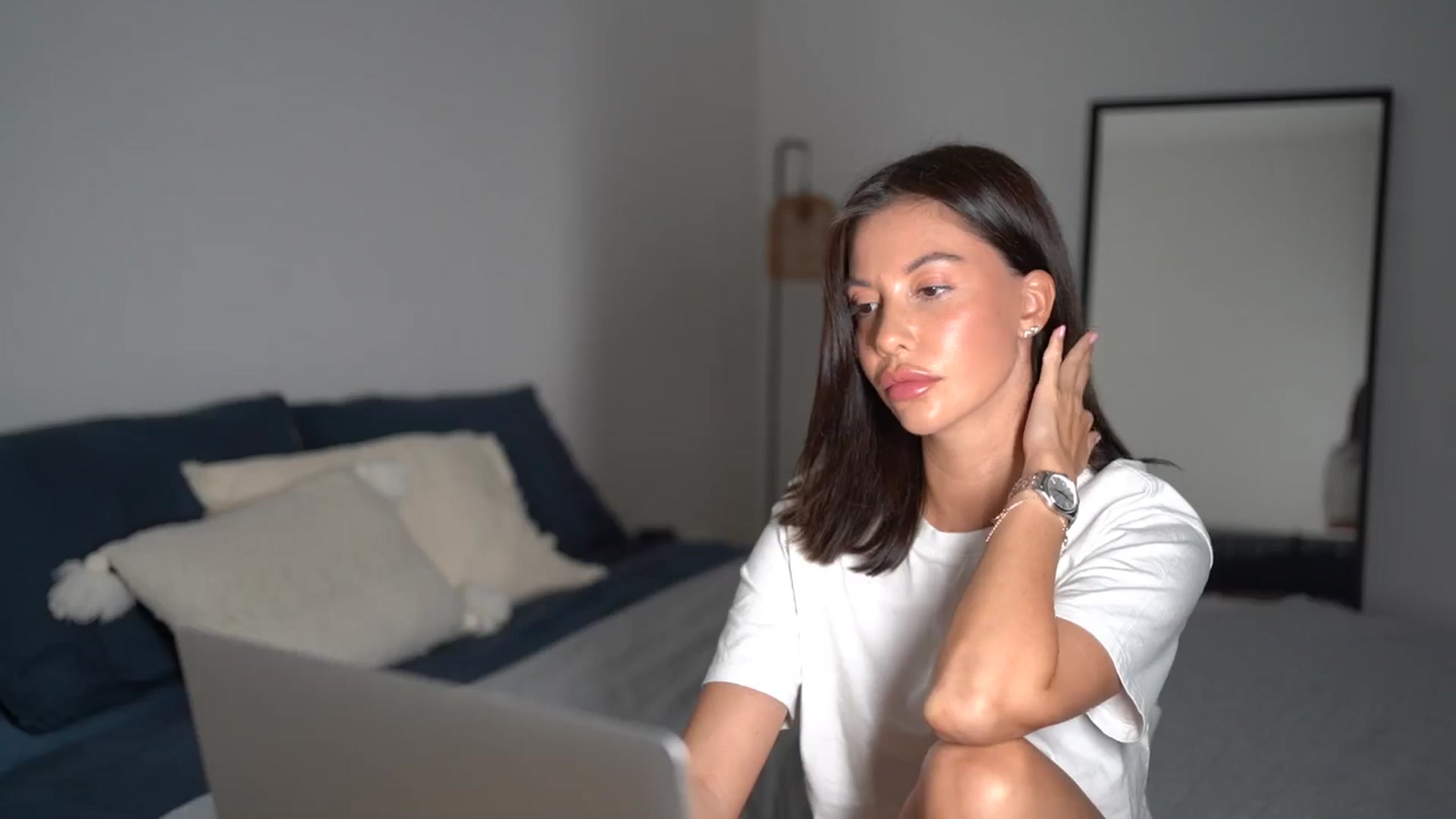 Gallery image thumbnail from Dorothea_'s myfreecams stream on, 08/31/2025, 21:49 image 16 of 20