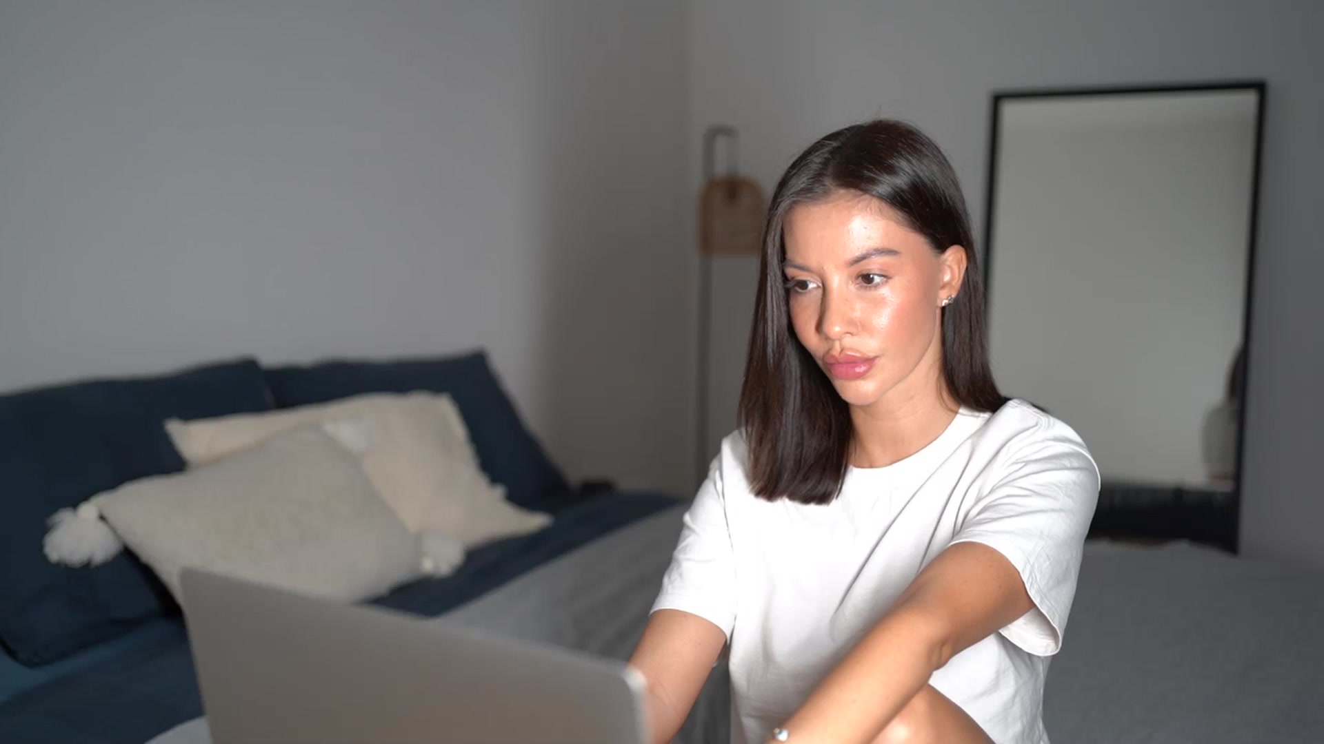 Gallery image thumbnail from Dorothea_'s myfreecams stream on, 08/31/2025, 21:49 image 17 of 20