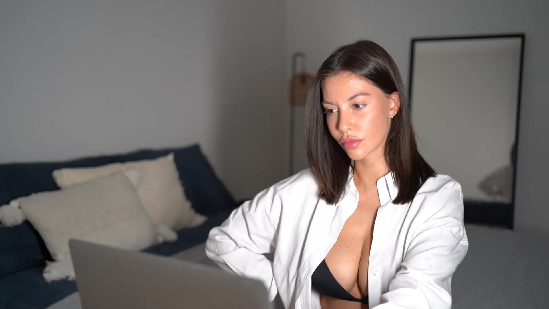 Gallery image thumbnail from Dorothea_'s myfreecams stream on, 09/01/2025, 21:35 image 20 of 20