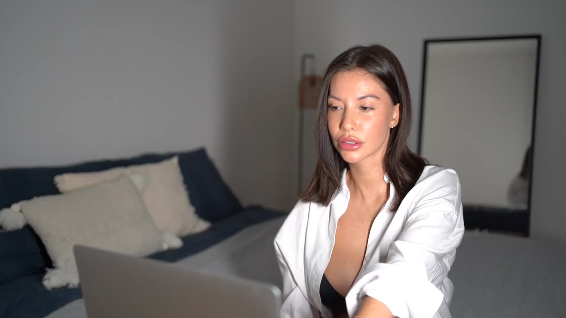 Gallery image thumbnail from Dorothea_'s myfreecams stream on, 09/01/2025, 21:35 image 11 of 20