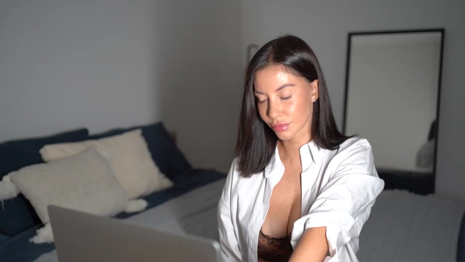Gallery image thumbnail from Dorothea_'s myfreecams stream on, 09/03/2025, 21:35 image 5 of 20