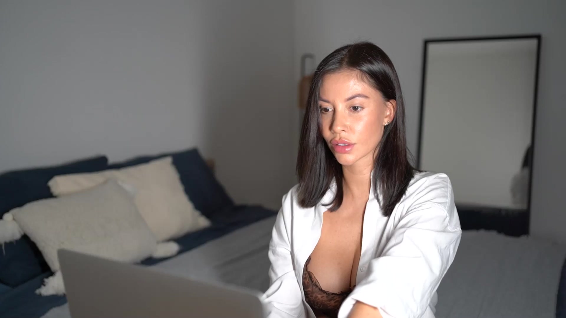 Gallery image thumbnail from Dorothea_'s myfreecams stream on, 09/03/2025, 21:35 image 12 of 20