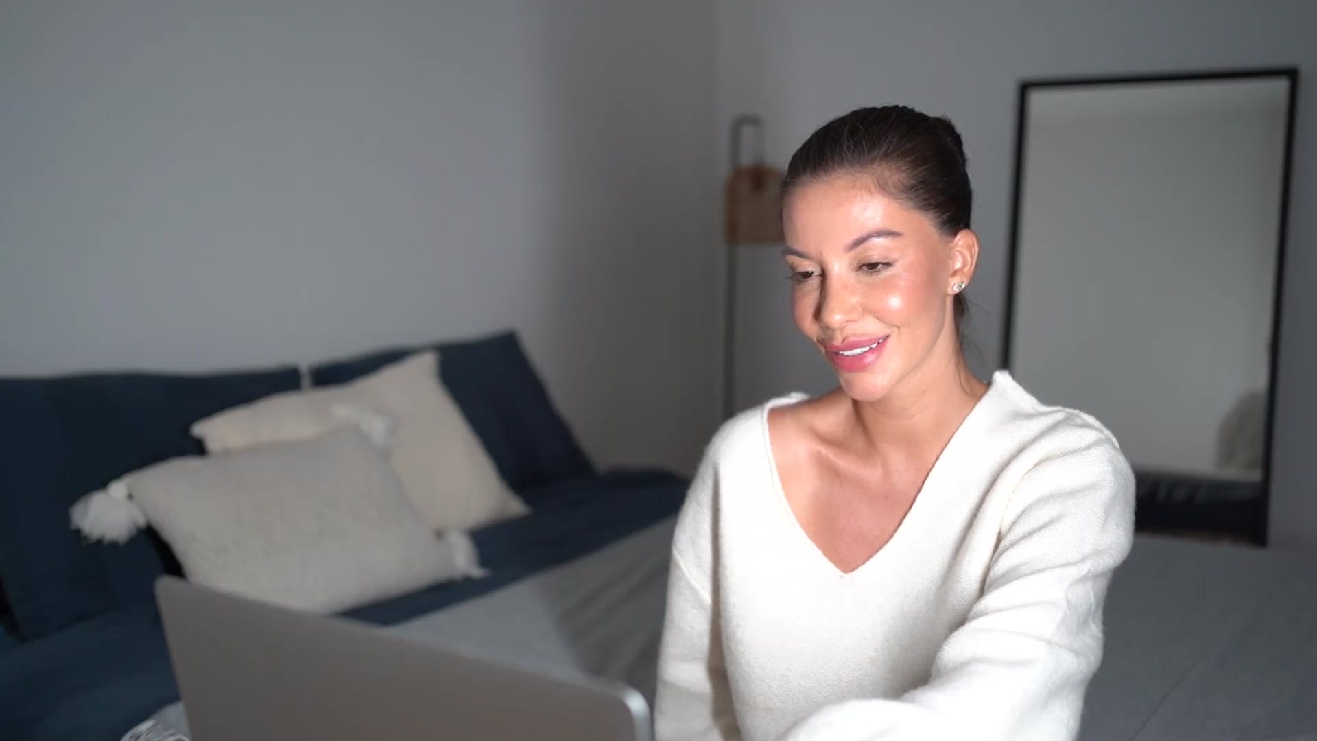 Gallery image thumbnail from Dorothea_'s myfreecams stream on, 09/07/2025, 21:39 image 18 of 20