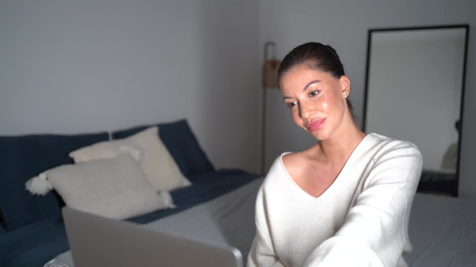 Gallery image thumbnail from Dorothea_'s myfreecams stream on, 09/07/2025, 21:39 image 9 of 20