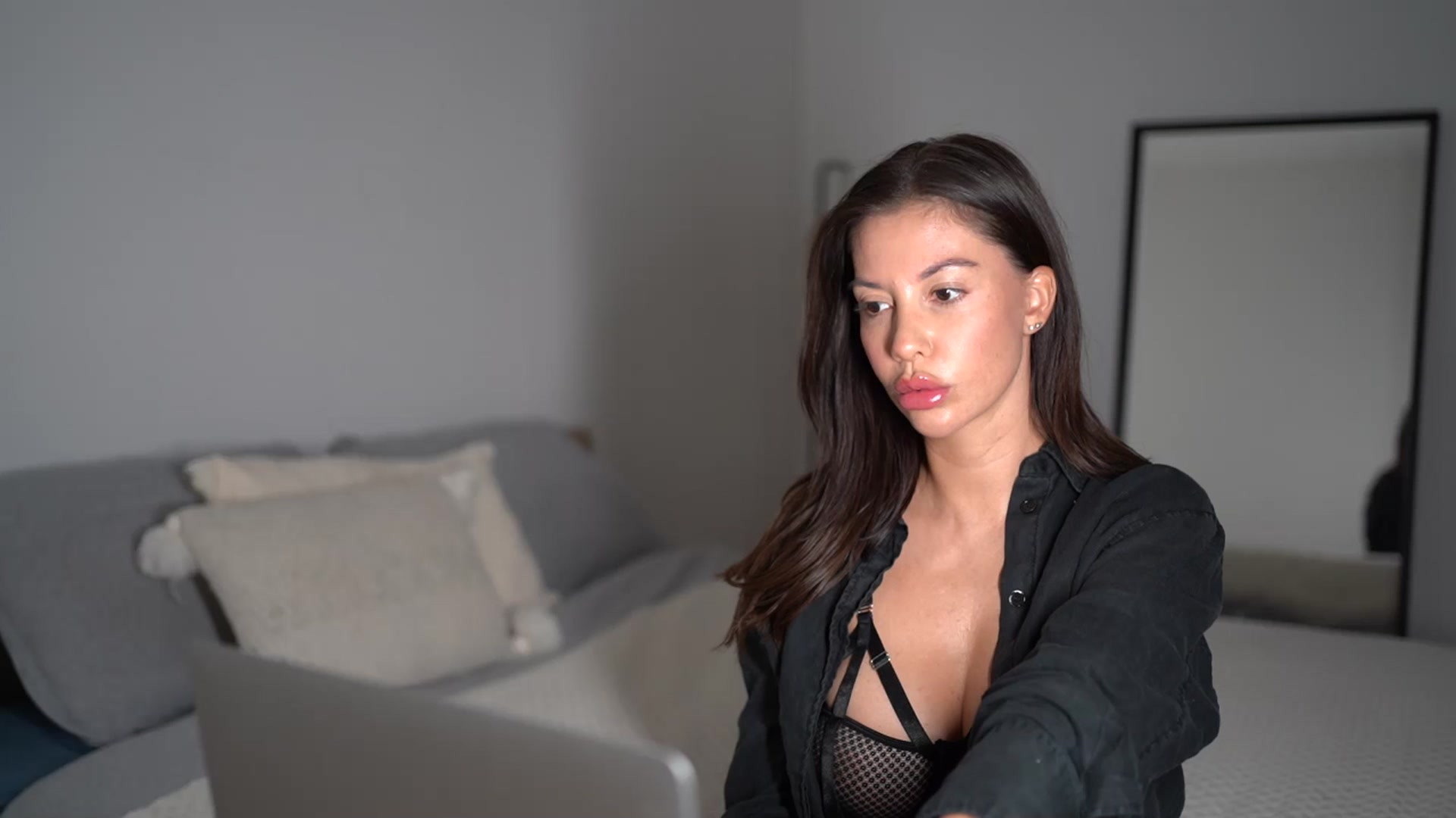 Gallery image thumbnail from Dorothea_'s myfreecams stream on, 10/14/2025, 22:11 image 1 of 20