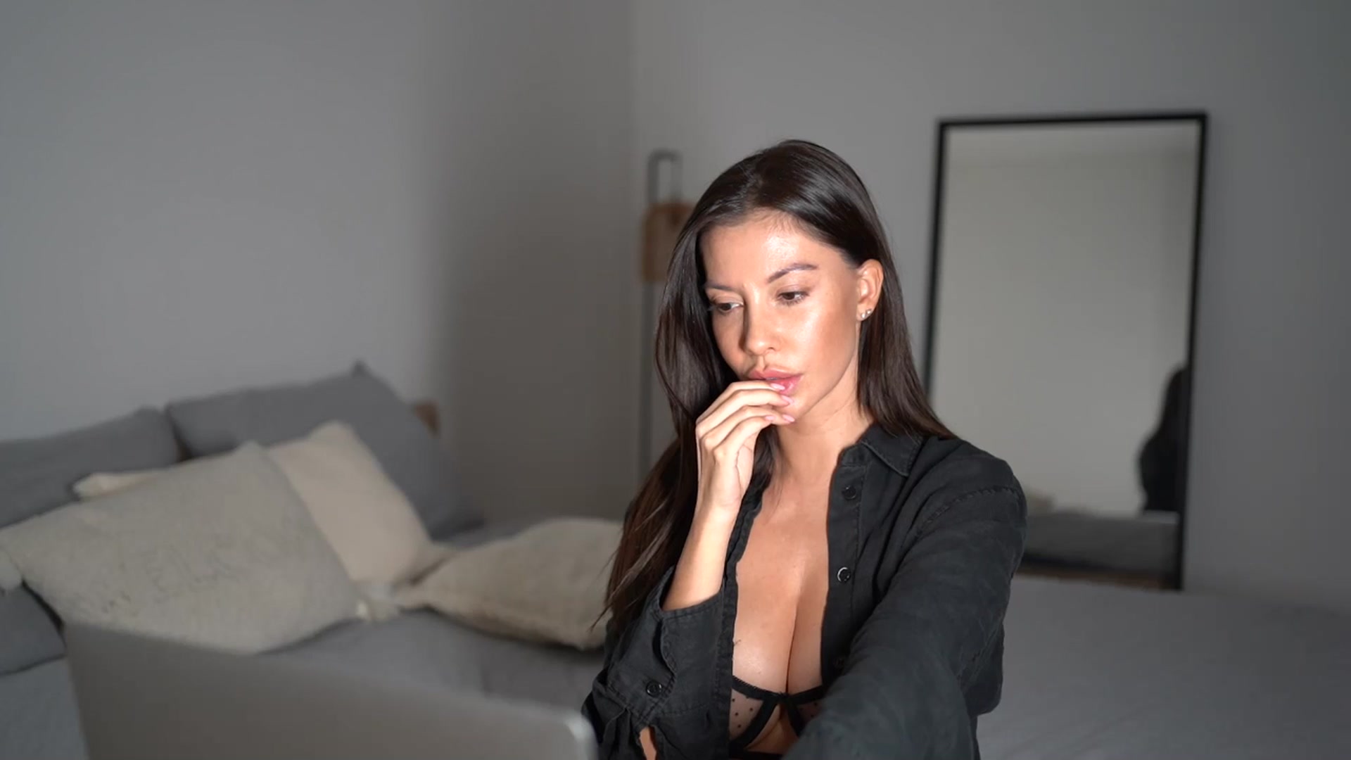 Gallery image thumbnail from Dorothea_'s myfreecams stream on, 11/04/2025, 22:59 image 13 of 20