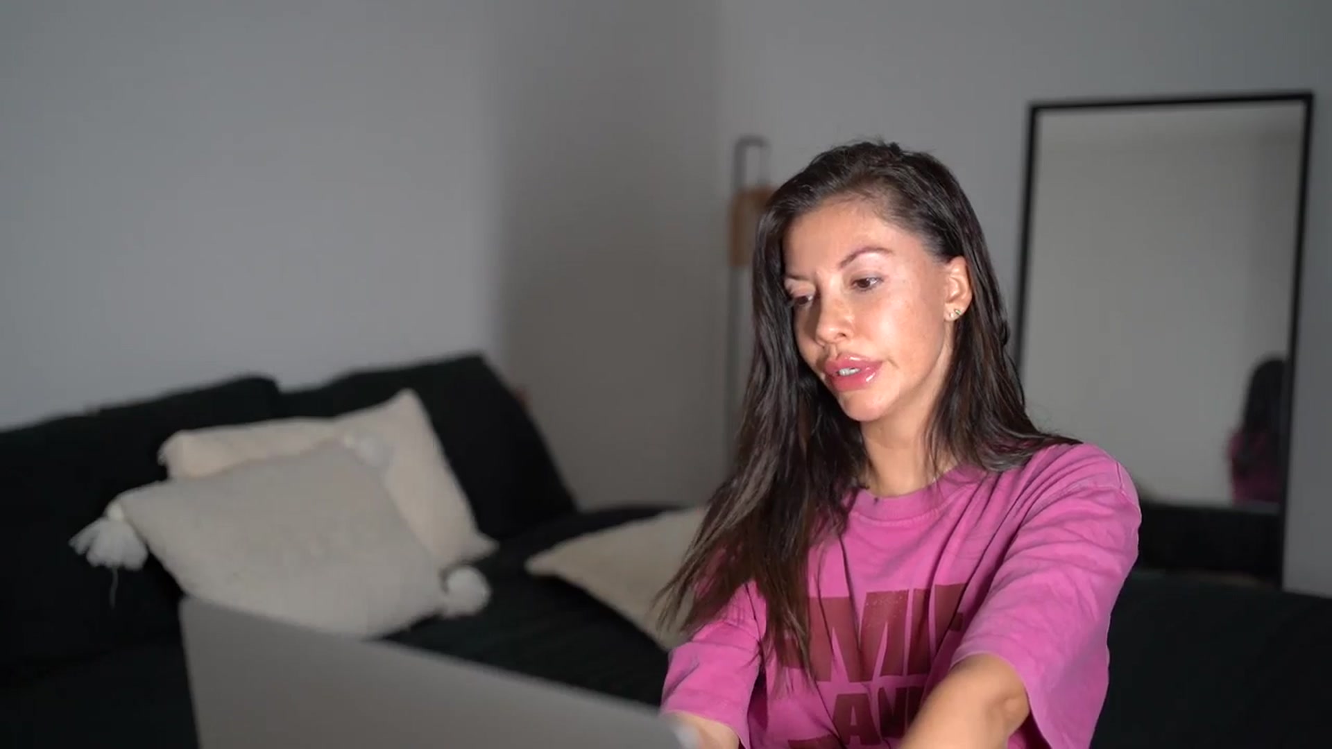 Gallery image thumbnail from Dorothea_'s myfreecams stream on, 11/10/2025, 22:11 image 15 of 20