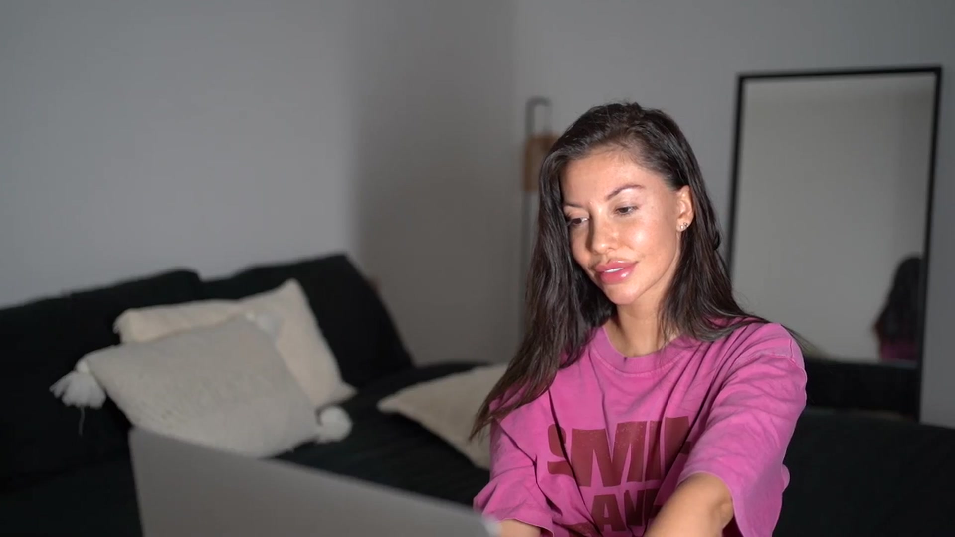 Gallery image thumbnail from Dorothea_'s myfreecams stream on, 11/10/2025, 22:11 image 18 of 20