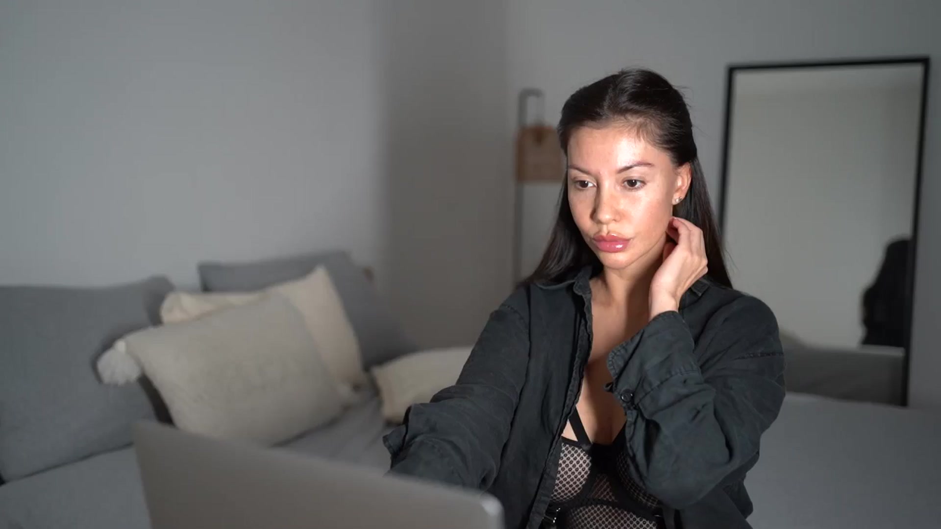 Gallery image thumbnail from Dorothea_'s myfreecams stream on, 11/14/2025, 22:10 image 1 of 20