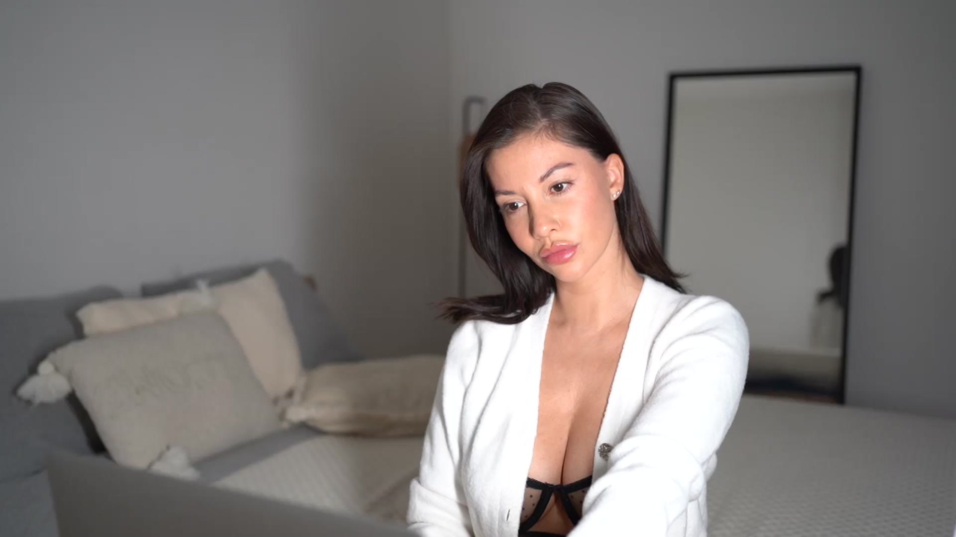 Gallery image thumbnail from Dorothea_'s myfreecams stream on, 11/26/2025, 21:59 image 1 of 20