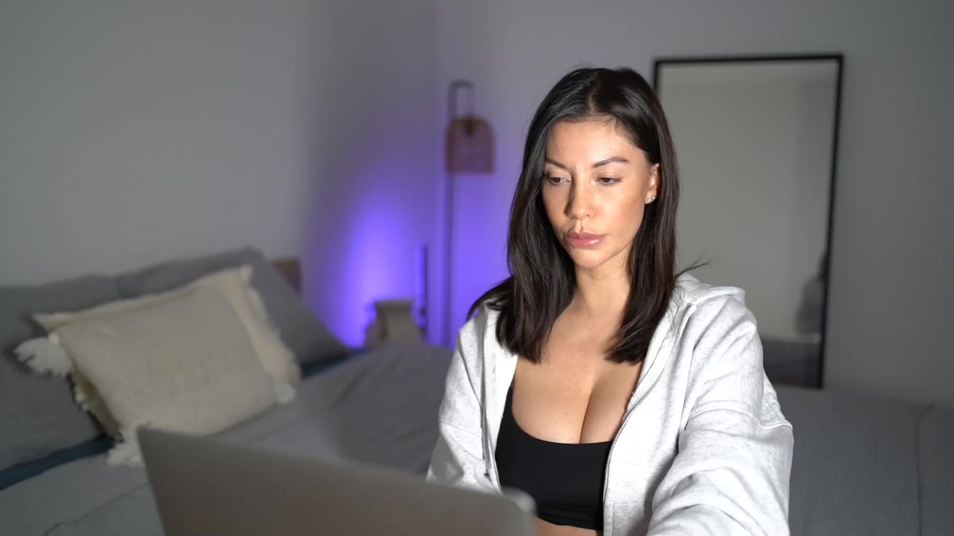 Gallery image thumbnail from Dorothea_'s myfreecams stream on, 12/02/2025, 22:32 image 3 of 20