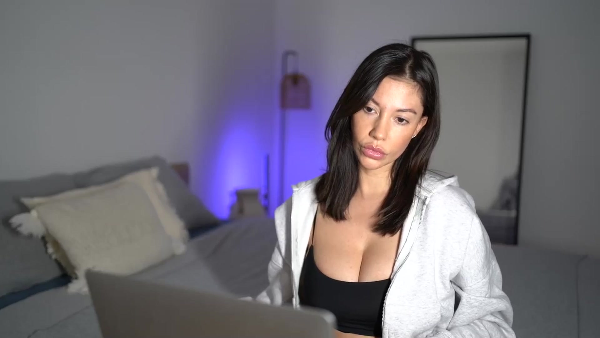 Gallery image thumbnail from Dorothea_'s myfreecams stream on, 12/02/2025, 22:32 image 2 of 20