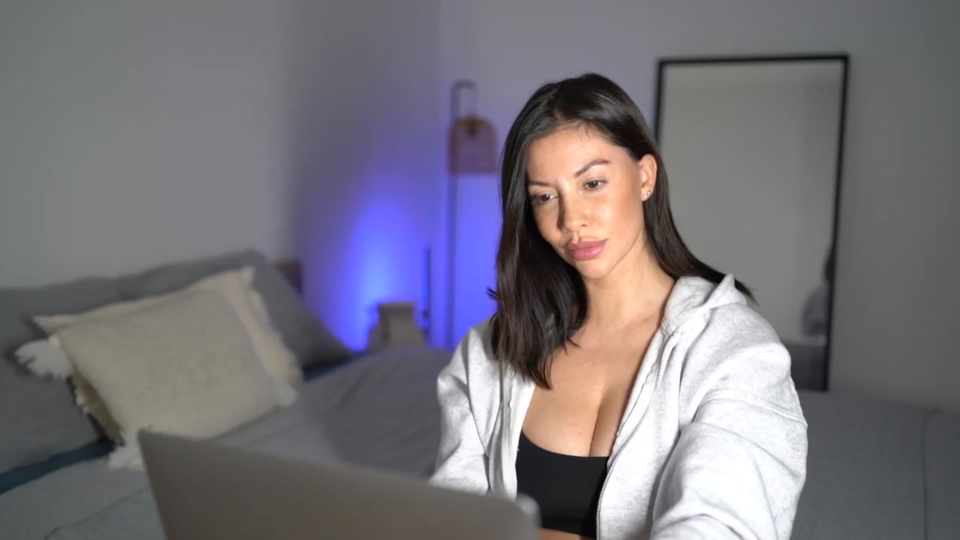 Gallery image thumbnail from Dorothea_'s myfreecams stream on, 12/02/2025, 22:32 image 19 of 20