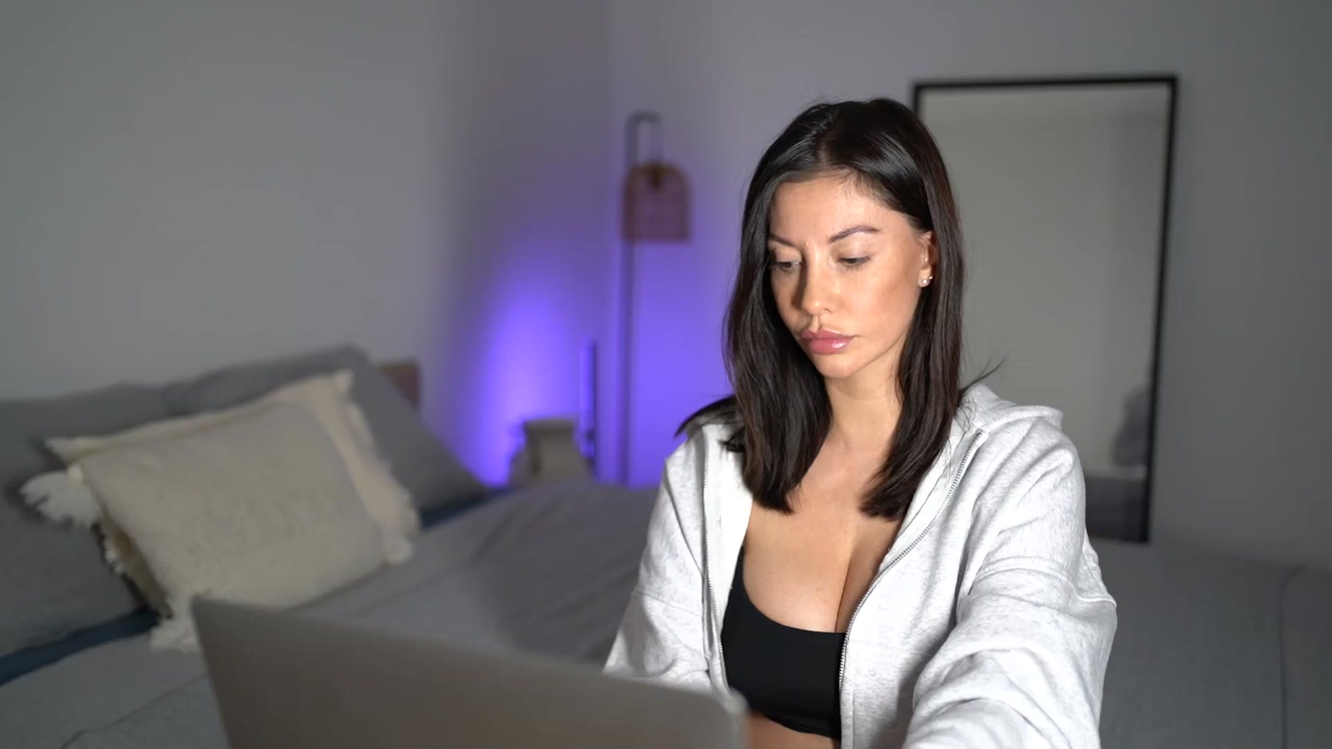Gallery image thumbnail from Dorothea_'s myfreecams stream on, 12/02/2025, 22:32 image 4 of 20