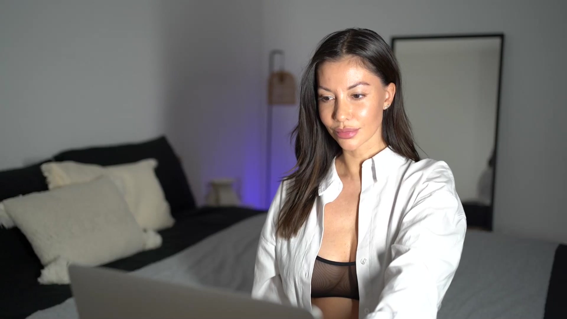Gallery image thumbnail from Dorothea_'s myfreecams stream on, 12/08/2025, 22:27 image 9 of 20