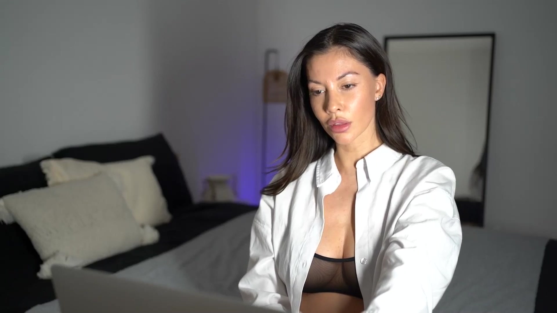 Gallery image thumbnail from Dorothea_'s myfreecams stream on, 12/08/2025, 22:27 image 4 of 20